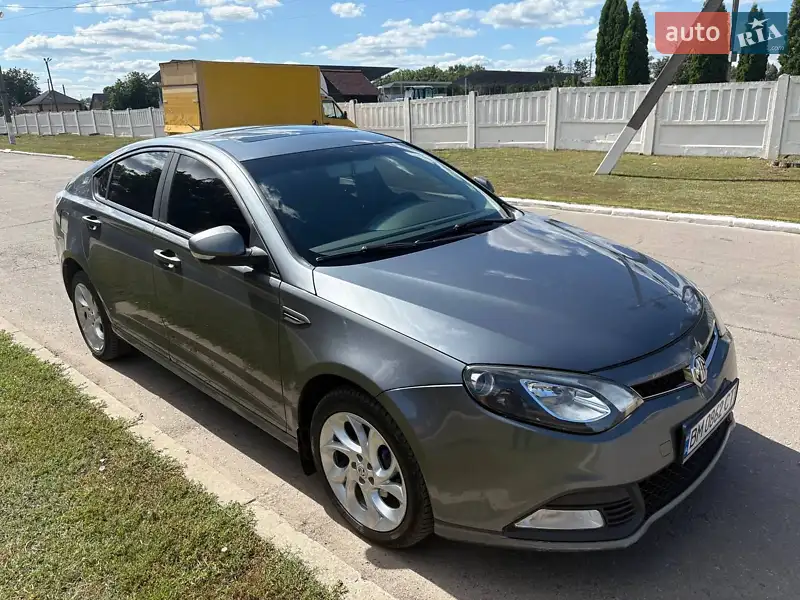 MG 6 2012