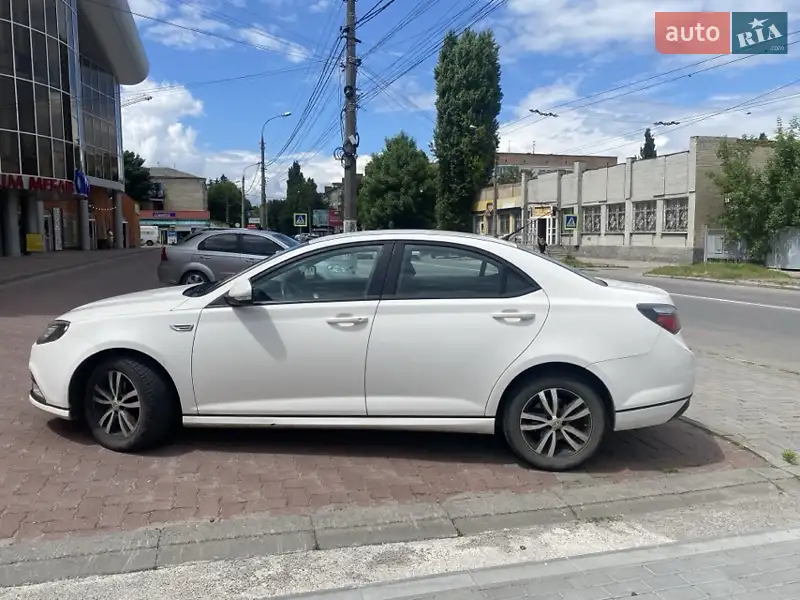 MG 6 2013