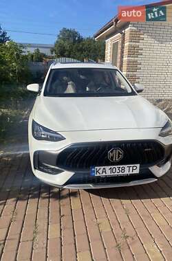 MG HS  2023