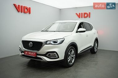 MG HS 2021