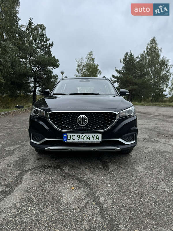 Хетчбек MG ZS EV