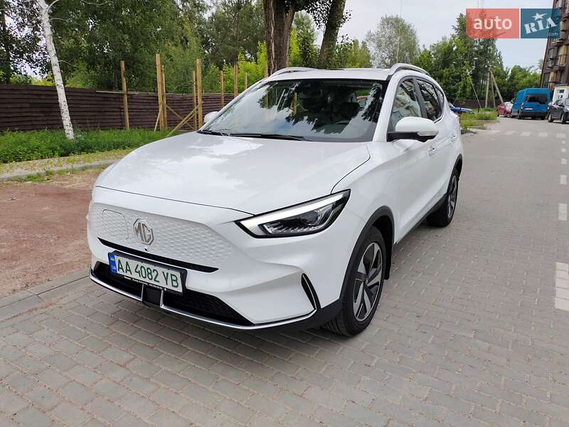 MG ZS EV