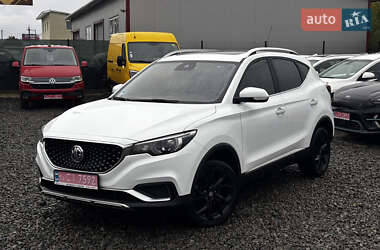 MG ZS EV  2021