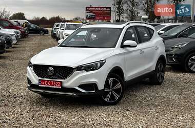 MG ZS EV  2021