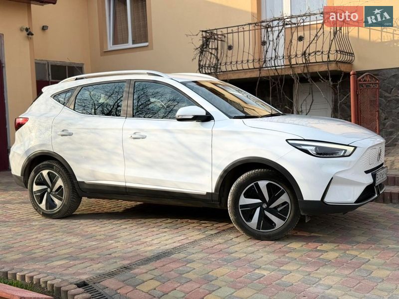 MG ZS EV