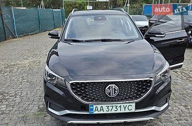 MG ZS EV 2020