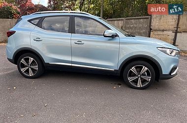 Внедорожник / Кроссовер MG ZS EV 2020 в Ровно