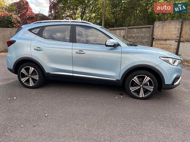 Внедорожник / Кроссовер MG ZS EV 2020 в Ровно
