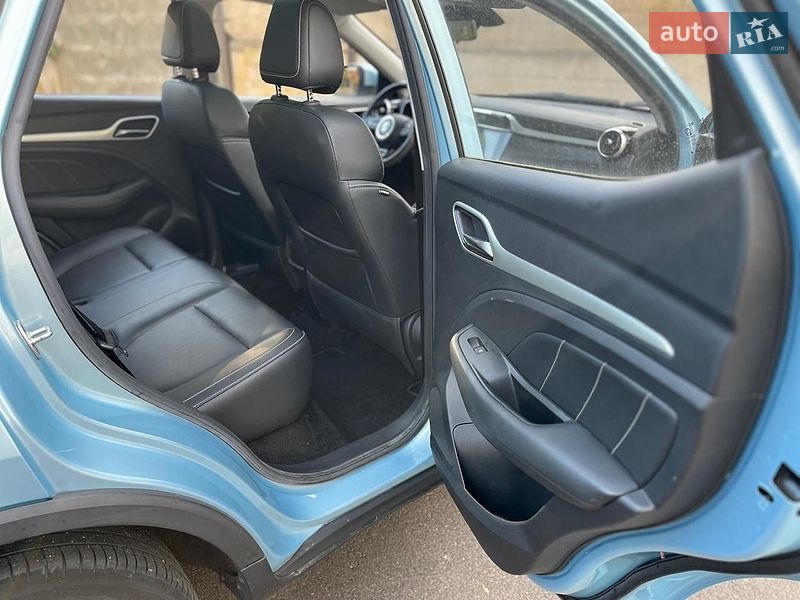 Внедорожник / Кроссовер MG ZS EV 2020 в Ровно