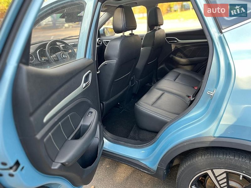 Внедорожник / Кроссовер MG ZS EV 2020 в Ровно