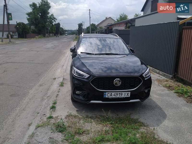 MG ZS