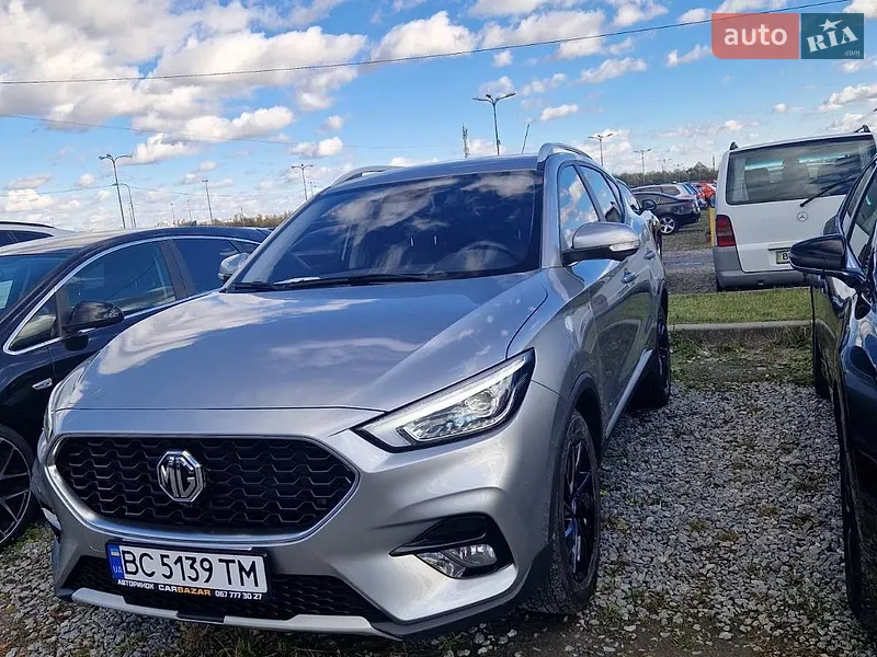 MG ZS