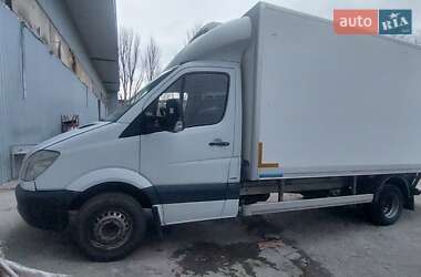 Характеристики Mercedes-Benz Sprinter Мікроавтобус вантажний (до 3,5т)