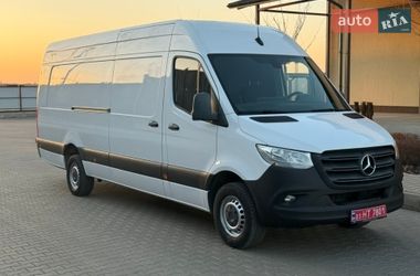 Характеристики Mercedes-Benz Sprinter Микроавтобус грузовой (до 3,5т)