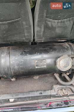 Характеристики ГАЗ 2217 Соболь Мікроавтобус