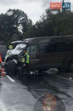 Характеристики Peugeot Boxer Микроавтобус