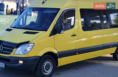 Цены Mercedes-Benz Микроавтобус в Долине