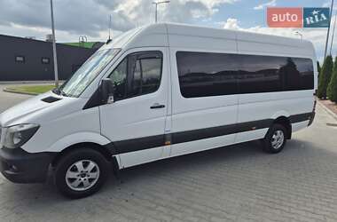 Характеристики Mercedes-Benz Sprinter Микроавтобус