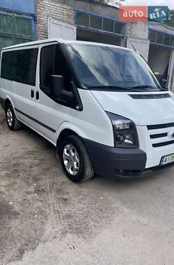 Характеристики Ford Transit Микроавтобус