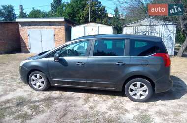 Характеристики Peugeot 5008 Мікровен