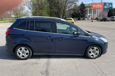 Характеристики Ford C-Max Мікровен