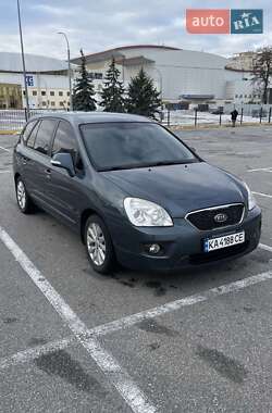 Характеристики Kia Carens Микровэн