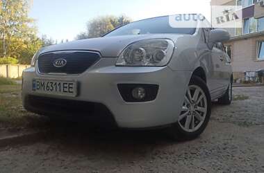 Характеристики Kia Carens Мікровен