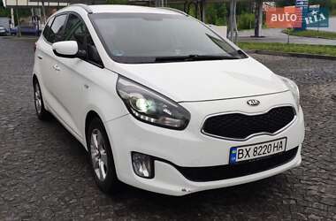 Характеристики Kia Carens Мікровен