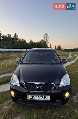 Характеристики Kia Carens Микровэн