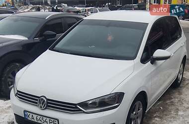 Характеристики Volkswagen Golf Sportsvan Мікровен