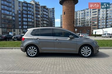 Характеристики Volkswagen Golf Sportsvan Мікровен