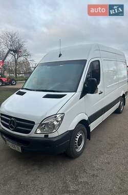 Характеристики Mercedes-Benz Sprinter Мікровен
