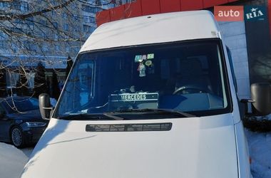 Характеристики Mercedes-Benz Sprinter Микровэн