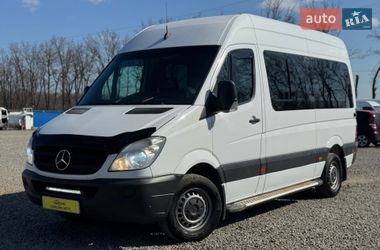 Характеристики Mercedes-Benz Sprinter Микровэн