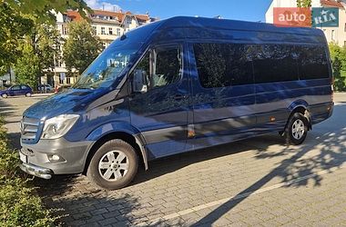 Характеристики Mercedes-Benz Sprinter Мікровен