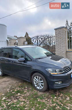 Характеристики Volkswagen Touran Микровэн