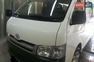 Цены Toyota Микровэн