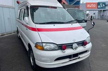 Цены Toyota Микровэн