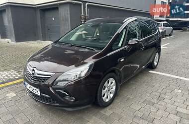 Характеристики Opel Zafira Мікровен