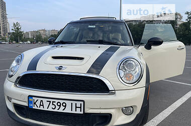 MINI Clubman  2011