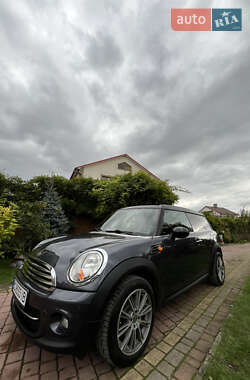MINI Clubman  2012