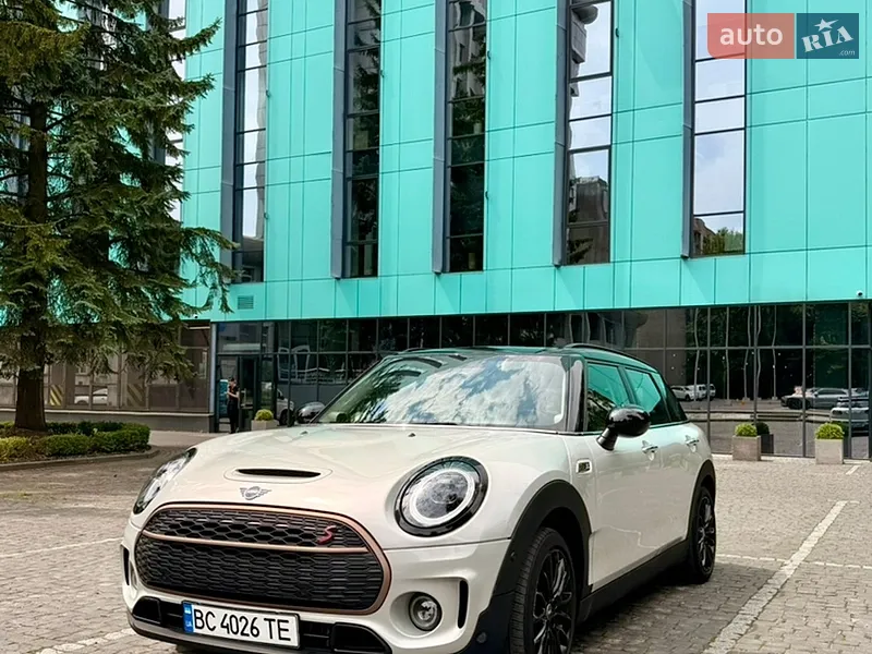 MINI Clubman