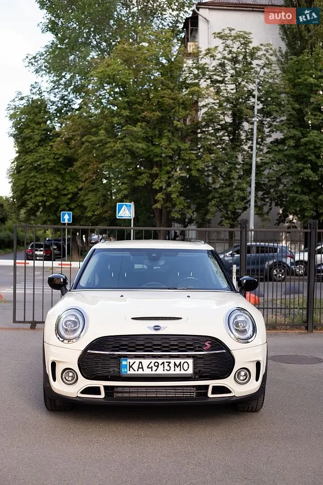 2019 MINI Clubman - фото 1