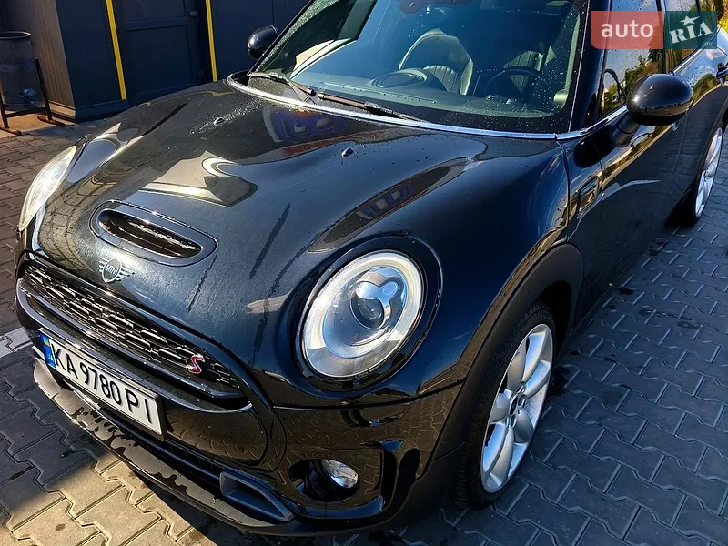 MINI Clubman
