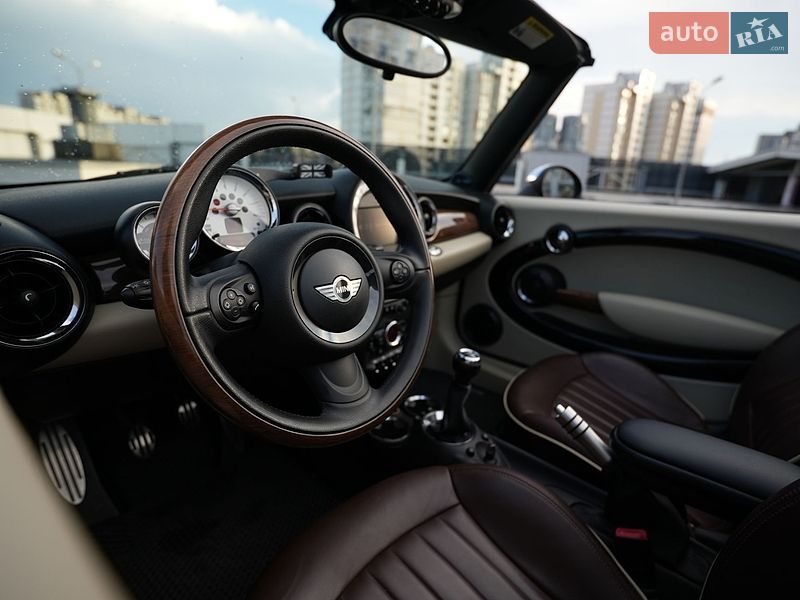 Кабріолет MINI Convertible 2011 в Києві