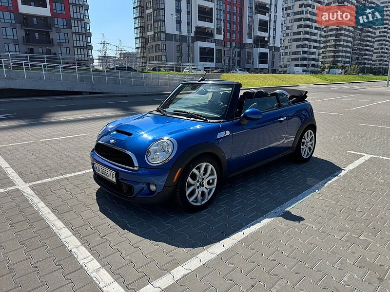 MINI Convertible 2011