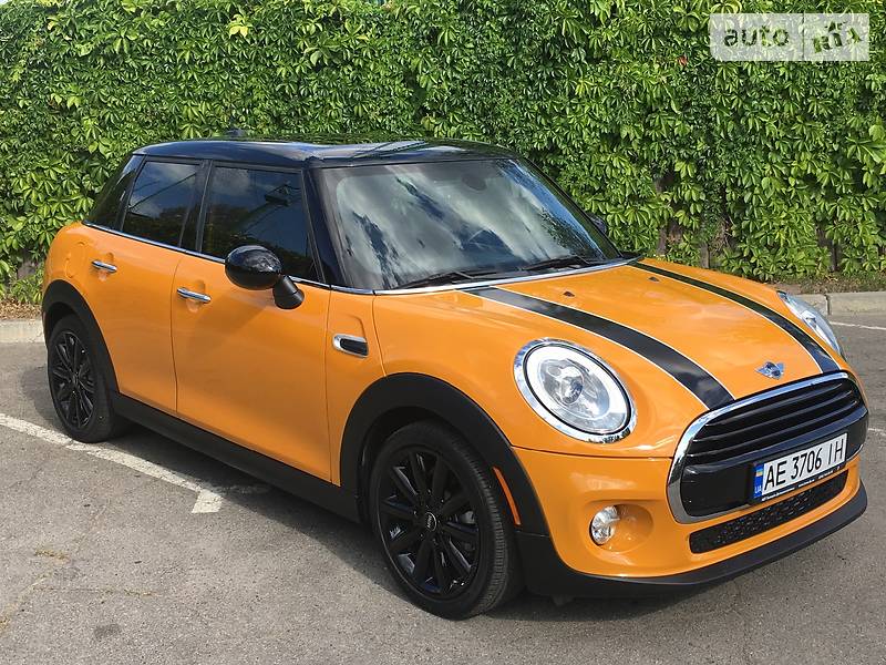 Mini Cooper 2015 года