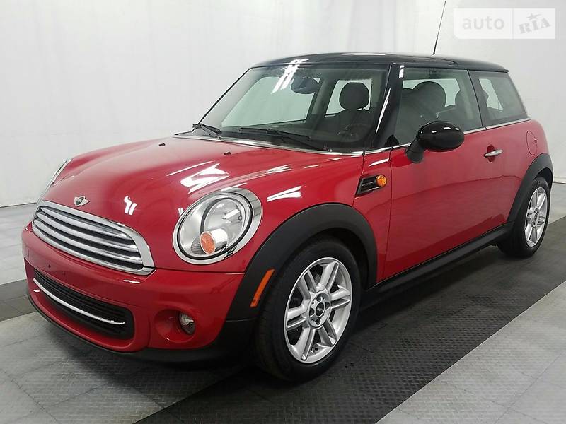 Mini Cooper 2012 года