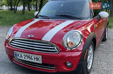 MINI Cooper 2010