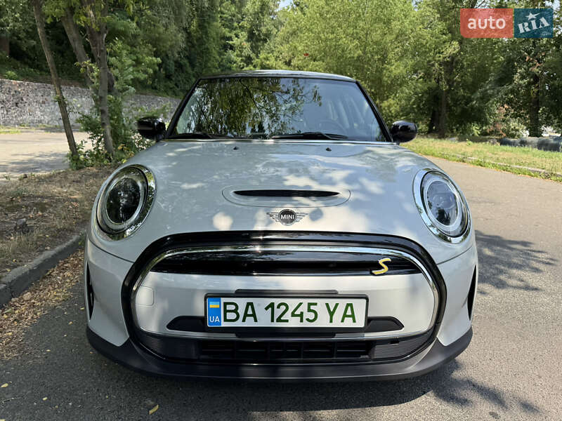 Хэтчбек MINI Cooper 2022 в Киеве